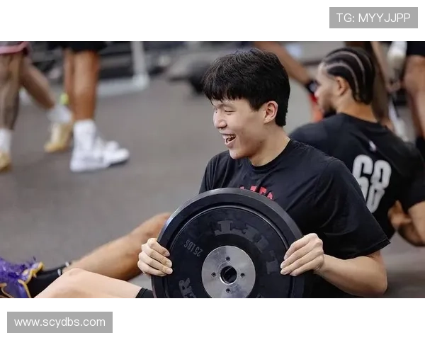 杨瀚森NBA首秀仅得2分开拓者负森林狼展现潜力仍需时间磨炼 杨瀚森NBA首秀仅得2分开拓者负森林狼展现潜力仍需时间磨炼