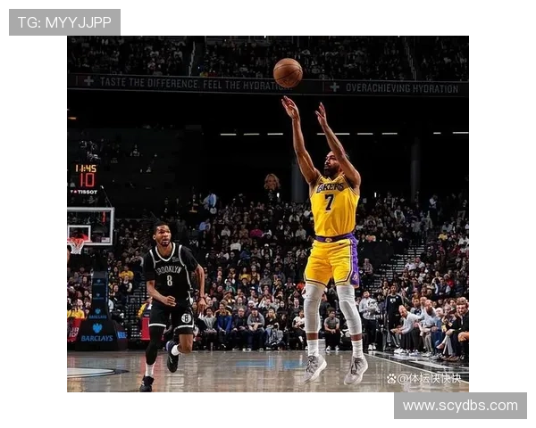 NBA里夫斯急停造犯规强势完成关键2加1引爆全场焦点瞬间高潮