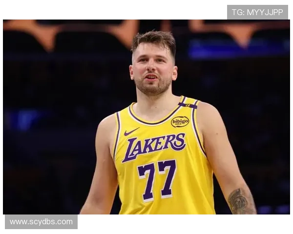 东契奇24+12里夫斯31+7爆发助湖人力克鹈鹕送其四连败 东契奇24+12里夫斯31+7爆发助湖人力克鹈鹕送其四连败