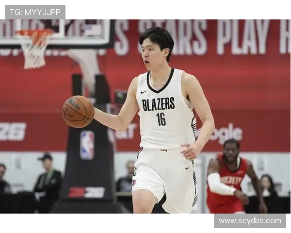 夏普与杨瀚森在首周训练营展现卓越表现引发广泛关注与期待